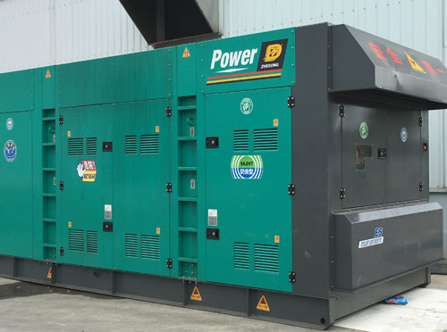 黔西南升级发电机组的过程中需要注意哪些安全事项？