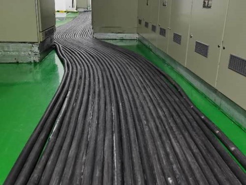 黔西南如何根据理论计算公式计算温度对特定电压测量结果的影响？